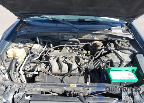 2003 Mazda Tribute z USA, uszkodzony, nr VIN ISAACWINKLEMAN